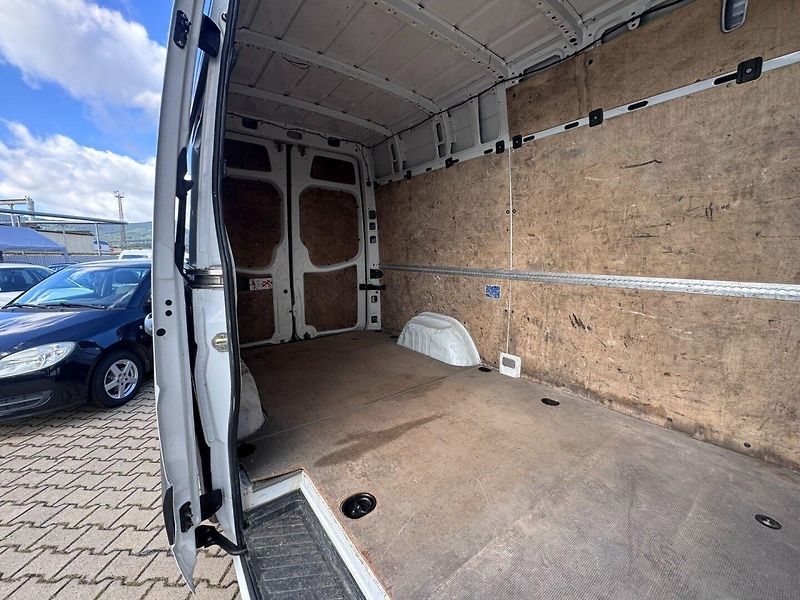 Mercedes-Benz Sprinter (2017) L2H2 2,2 CDI 120KW TAŽNÉ 1 MAJ - fotka 35 z 49