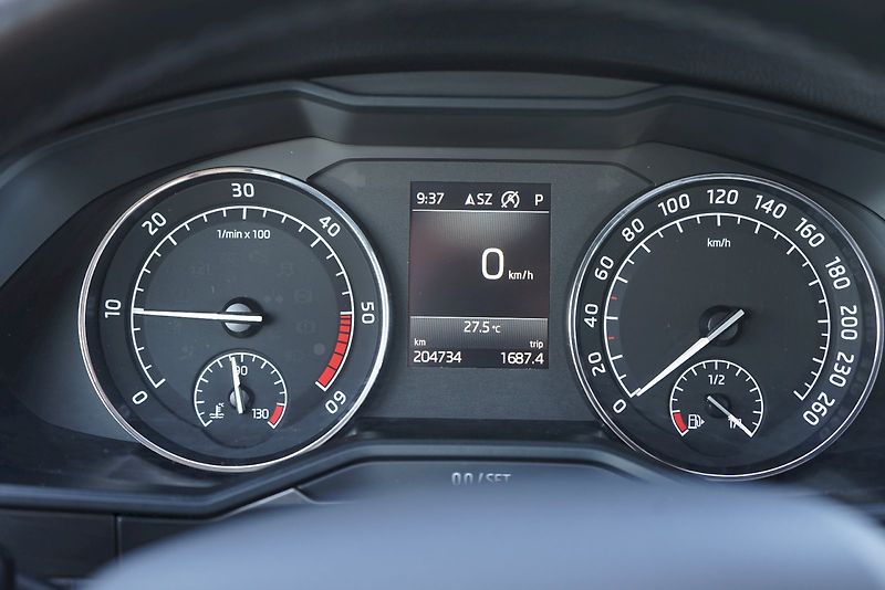 Škoda Superb (2018) TDI 110 kW DSG Style - fotka 11 z 29