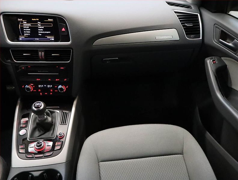 Audi Q5 (2014) design 2.0 TDI, 4X4, Navi - fotka 8 z 22