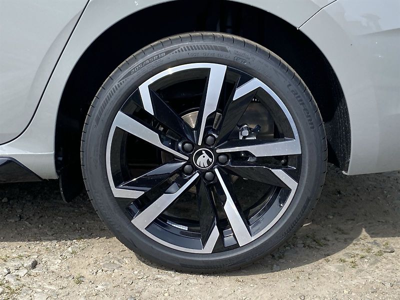 Škoda Scala (2026) 1,0 TSI 85 kW DSG Monte Carlo - fotka 25 z 29