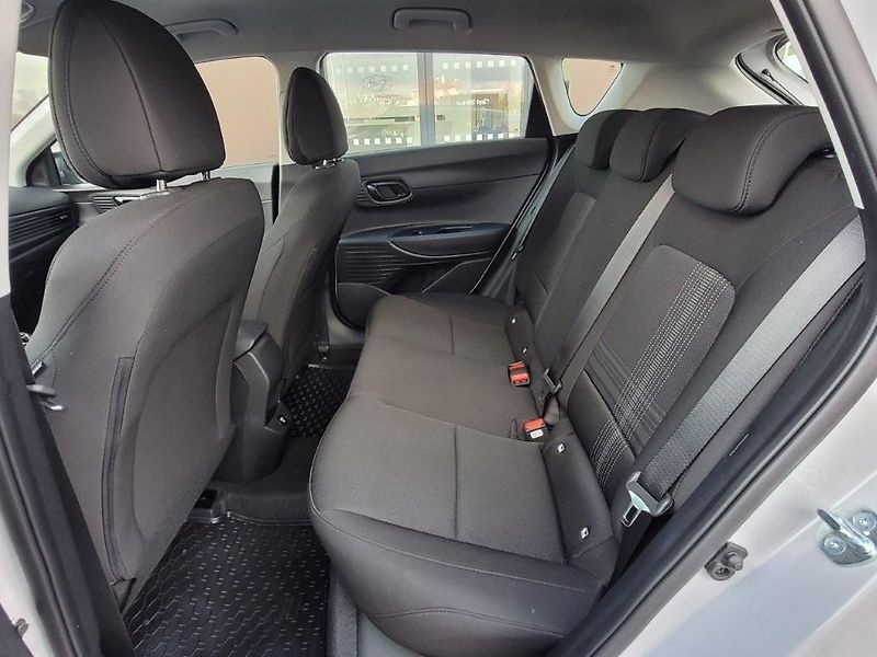 Hyundai Bayon (2026) 1.0 T-GDI 66kW WAVE WINTER - fotka 14 z 27