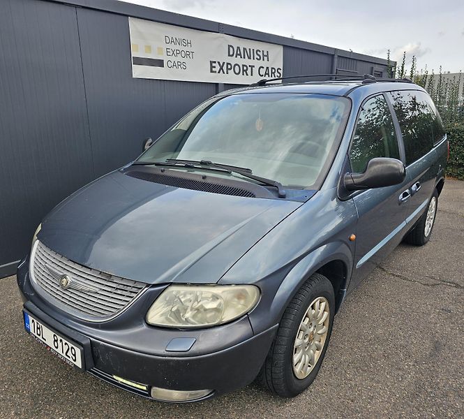 Chrysler Voyager 2.5 105kW 7 MÍST,TEMPOMAT - fotka 1 z 32