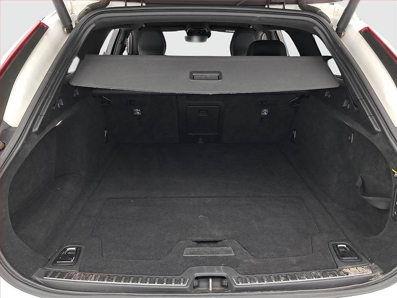 Volvo V90 (2019) D5 AWD, 4X4, Automat, Kůže - fotka 14 z 22