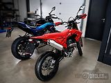QJ Motor (2026) COV 125 Super Motard - Skladem - náhled 2