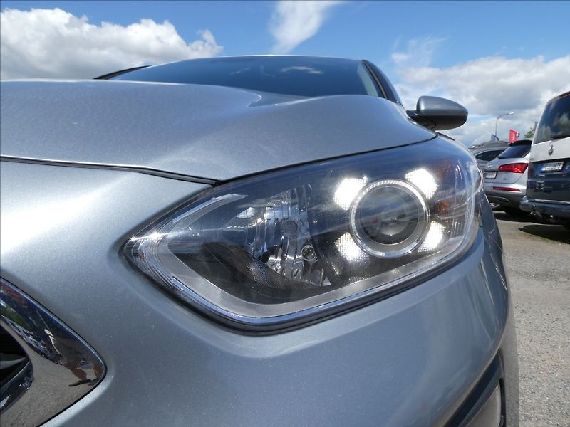 Kia Ceed 1,0 T-GDI Exclusive SW,2x pneu - fotka 4 z 35
