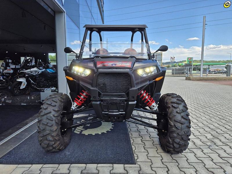 Polaris RZR 1000 XP (2018) - fotka 9 z 20
