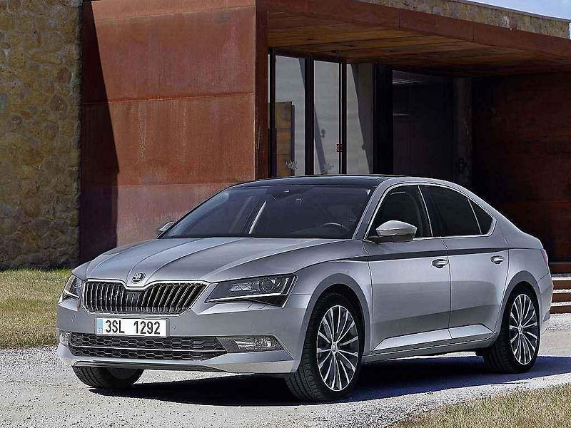Škoda Superb první generace.