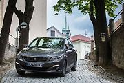 Peugeot 301.