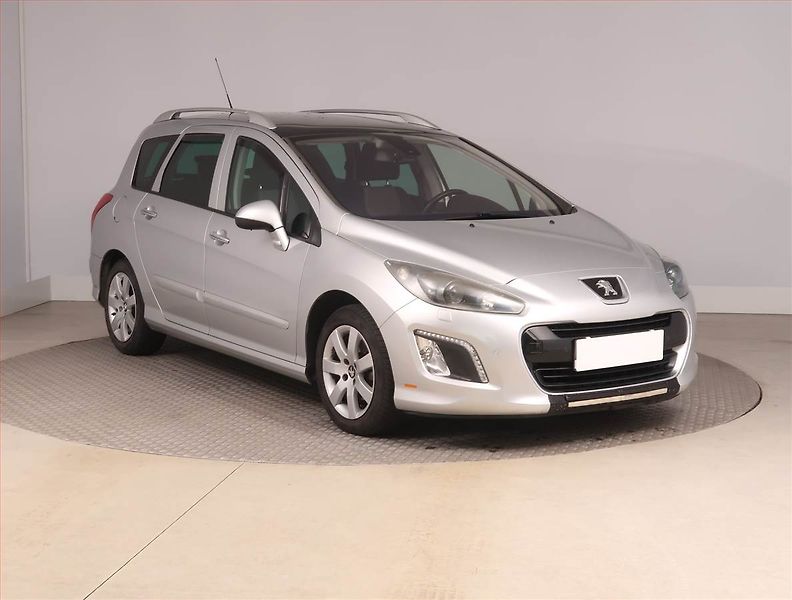 Peugeot 308 (2012) 1.6 HDi, Navi, Xenony - fotografie inzerátu