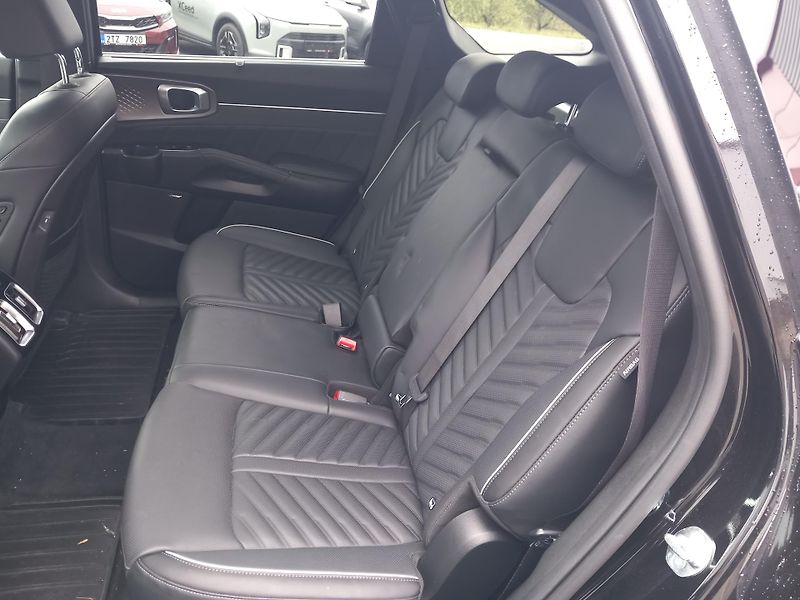 Kia Sorento (2025) 5P HEV 1,6 T-GDi GPF  - fotka 12 z 12