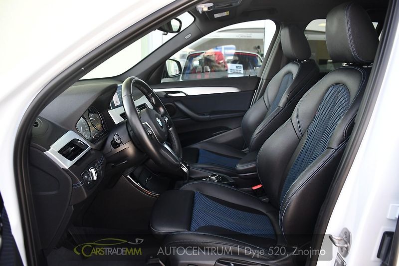 BMW X1 xDrive20d M-SPORT ČR - fotka 10 z 52