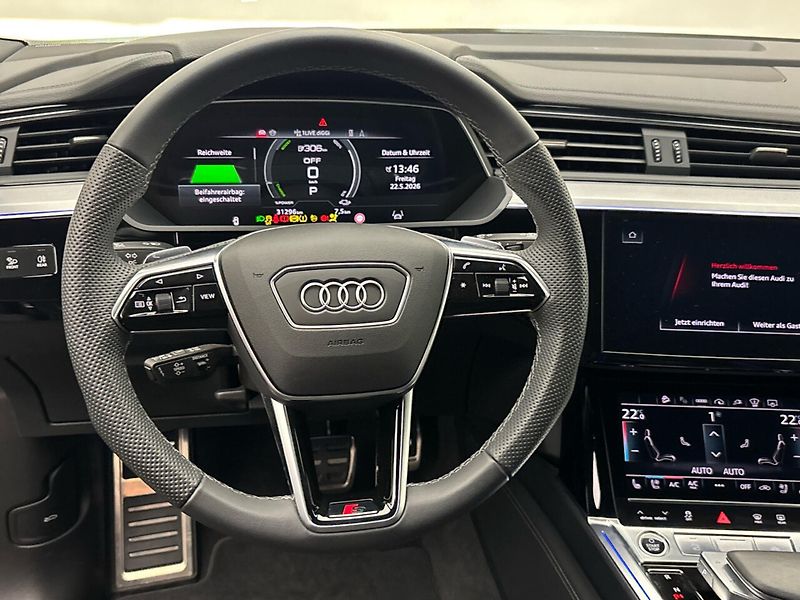 Audi Q8 e-tron 55 q S-Line Pano B&O 360 Venti - fotka 8 z 10