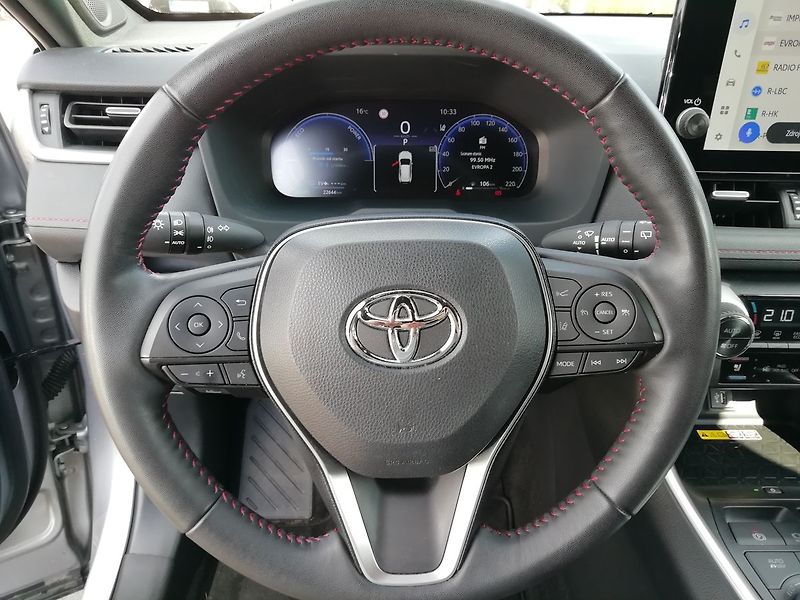 Toyota RAV4 2,5 PHEV 4WD Executive - fotka 9 z 24