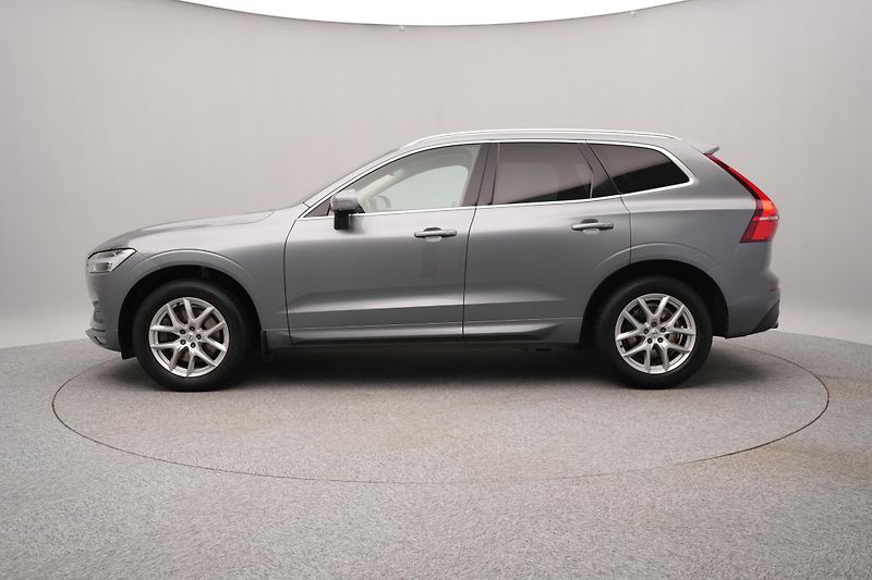 Volvo XC60 D4 AWD MOMENTUM PRO  - fotka 7 z 42