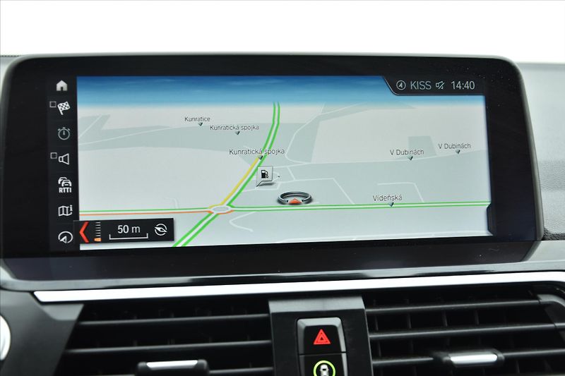 BMW X3 xDrive 20d 140kW XLine HEAD-UP - fotka 18 z 26