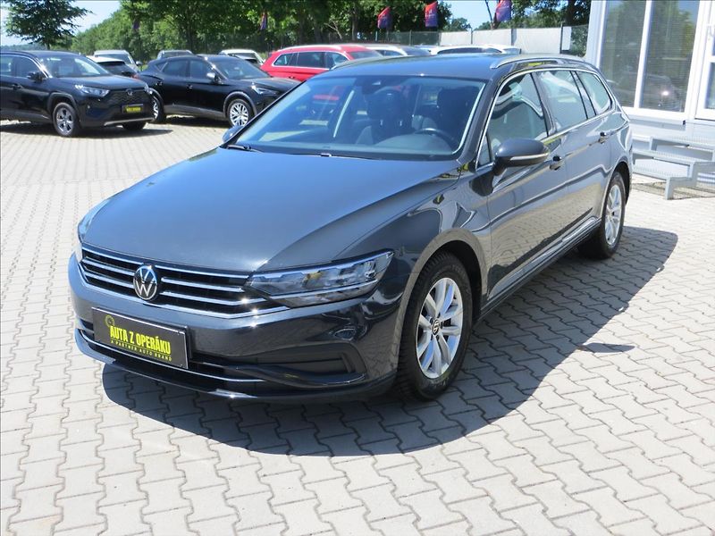 Volkswagen Passat 1,5 TSI 110kW Business ČR - fotka 3 z 23