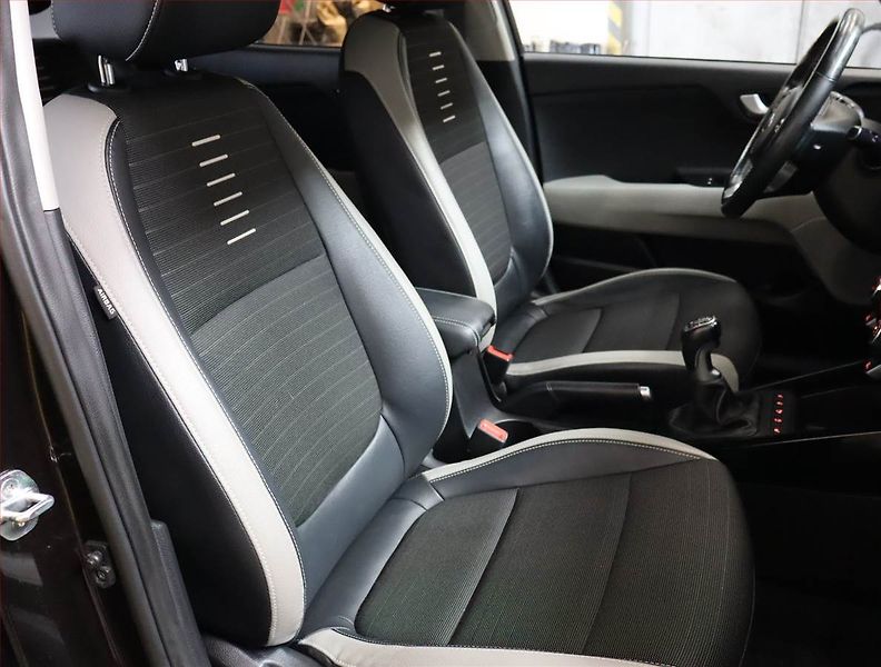 Kia Stonic (2020) 1.4 CVVT, Serv.kniha, Kůže - fotka 9 z 20