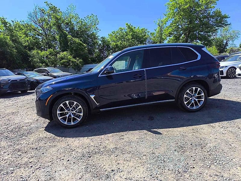 BMW X5 (2026) Auto na cestě - fotka 15 z 15