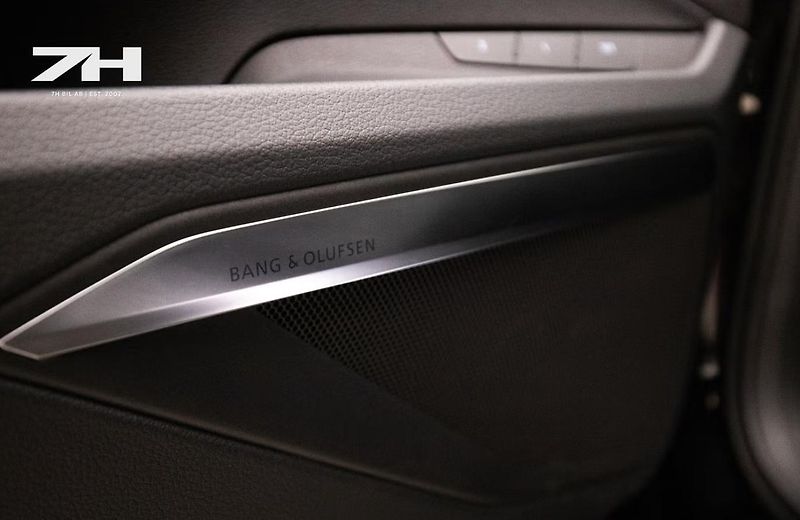 Audi Q8 e-tron 55 Q Kam Vzduch HuD BLIS  - fotka 10 z 23