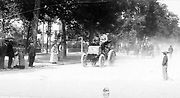 André Michelin při závodě Paříž - Amsterdam v roce 1895.
