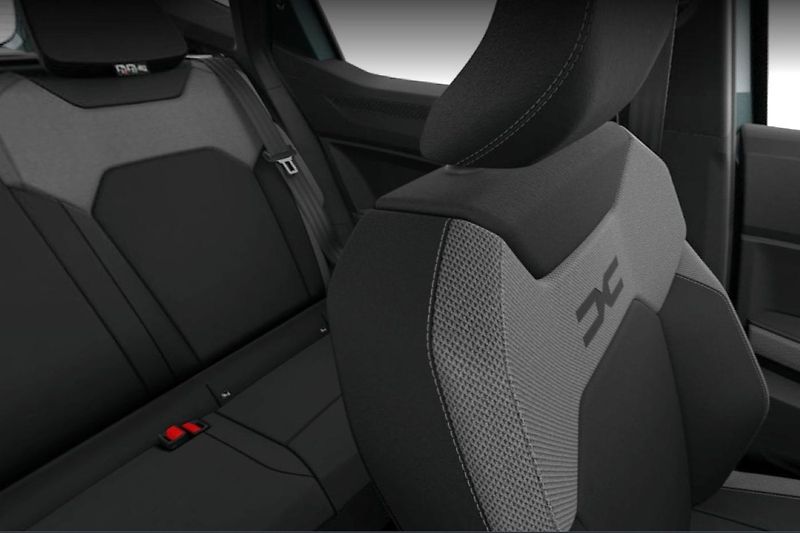 Dacia Duster (2026) Journey hybrid 155 - fotka 11 z 12