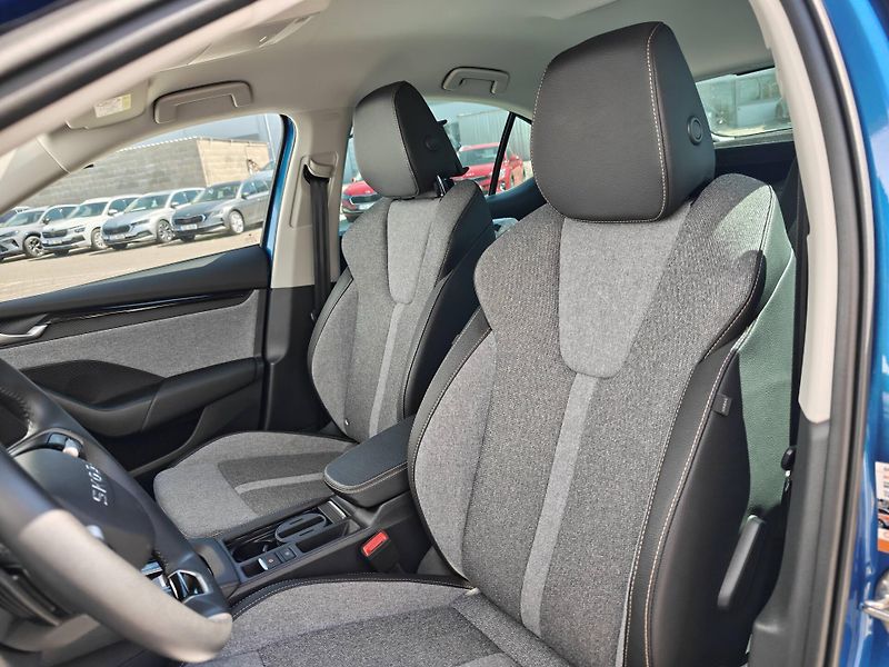 Škoda Octavia Top Selection 7DSG m-HEV 1,5TS - fotka 6 z 25