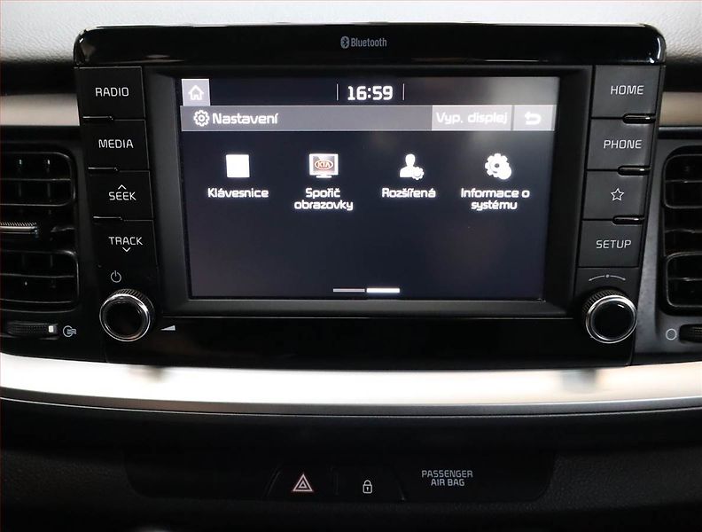 Kia Stonic (2020) 1.25 CVVT, ČR,1.maj - fotka 17 z 22