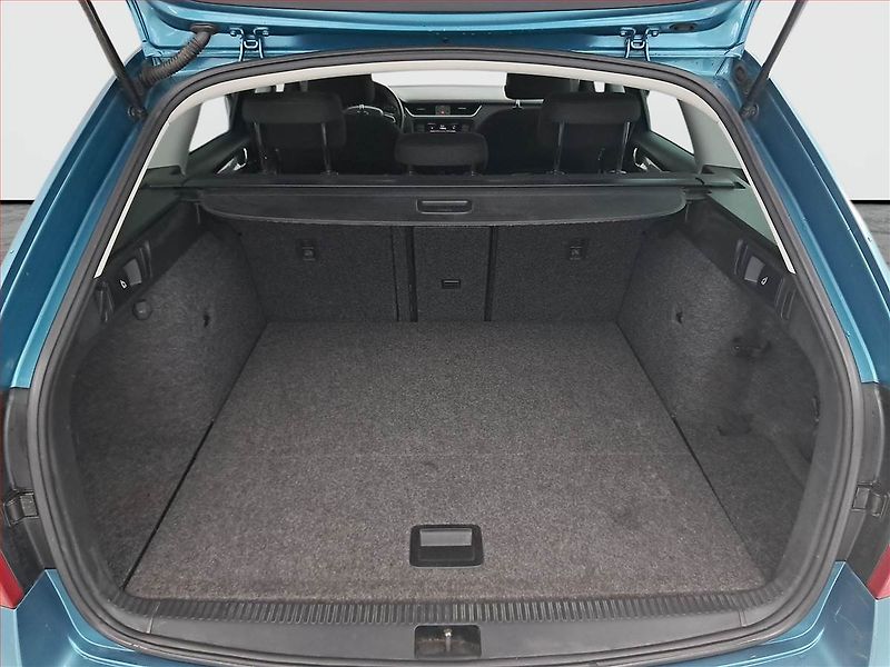 Škoda Octavia (2015) Elegance 2.0 TDI, 4X4 - fotka 14 z 19