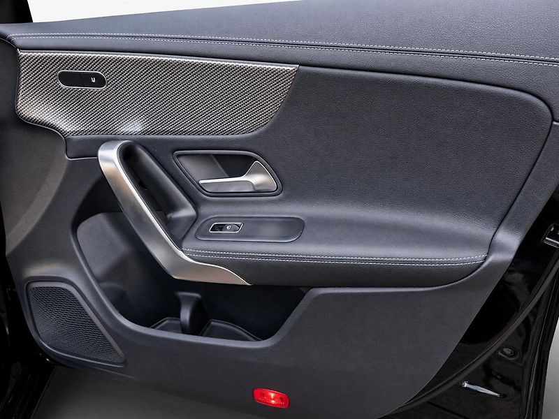 Mercedes-Benz CLA (2021) 200, 120 kW, Progress,ČR, DPH - fotka 23 z 32