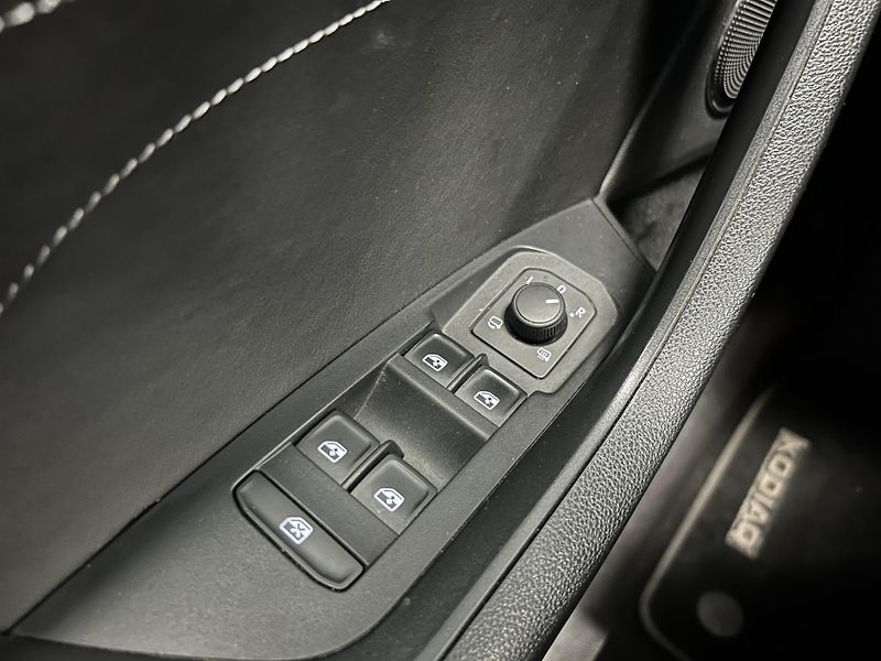 Škoda Kodiaq (2022) 2.0TDi L&K DSG 4x4 LED TZ - fotka 23 z 40