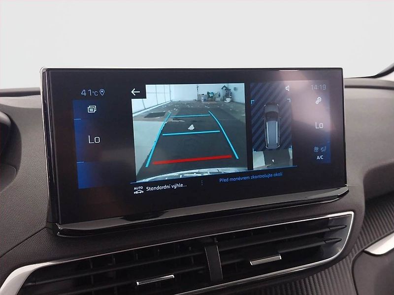 Peugeot 5008 (2021) PureTech 130 - fotka 21 z 23