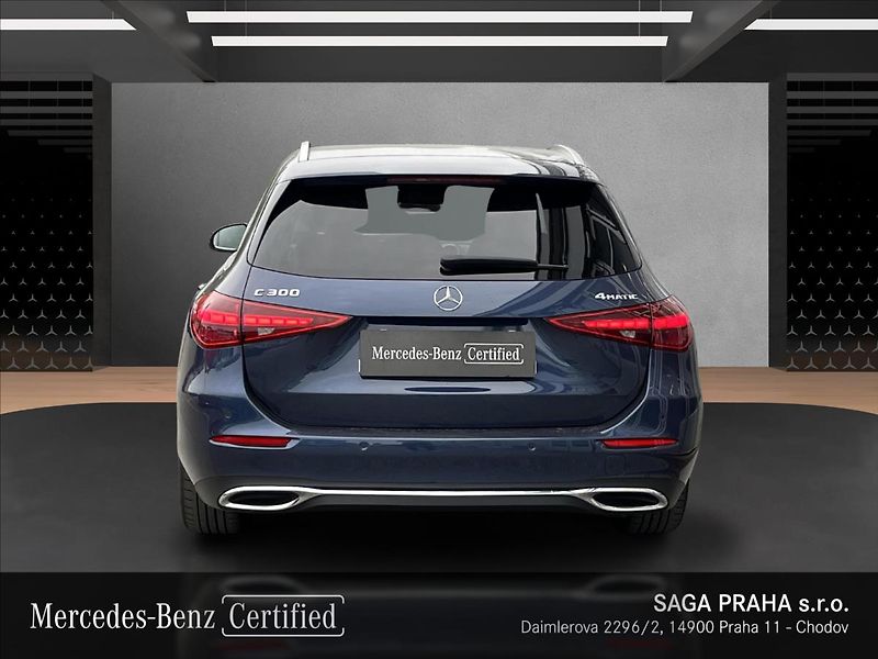 Mercedes-Benz Třídy C 300 4MATIC kombi - fotka 4 z 22
