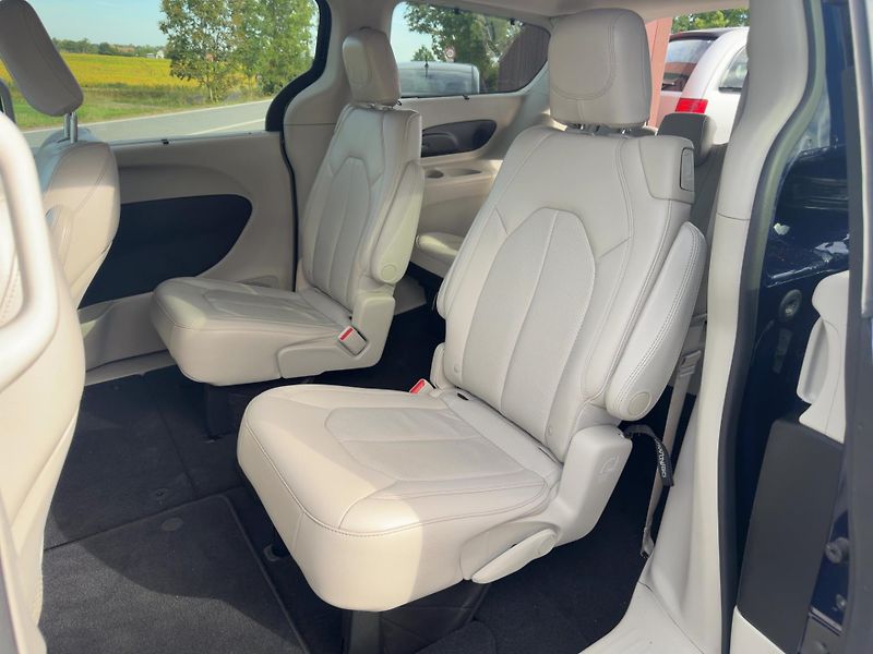 Chrysler Pacifica (2018) 3,6 Limited LPG Radar 360 2018 - fotka 13 z 19