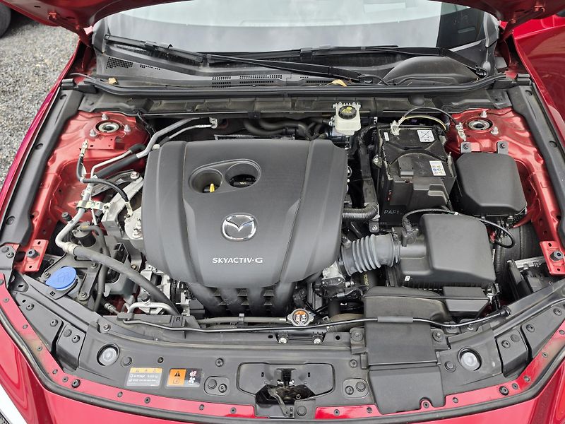 Mazda 3 2.0 i  E Skyactiv G kei  - fotka 13 z 19
