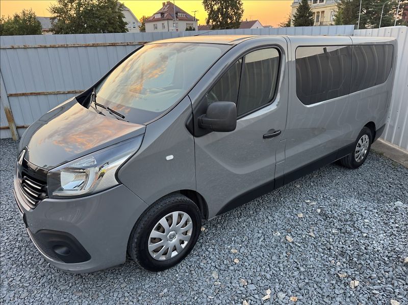 Renault Trafic 1,6 DCi 8míst WEBASTO tažné ČR - fotka 5 z 50