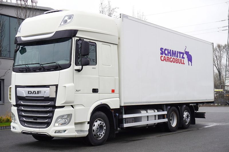 DAF XF (2021) 480 6x2 E6 / Schmitz 19 EPAL - fotka 6 z 24