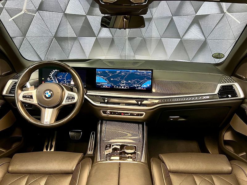 BMW X5 30d xDrive M-SPORT, VZDUCH, PA - fotka 10 z 37