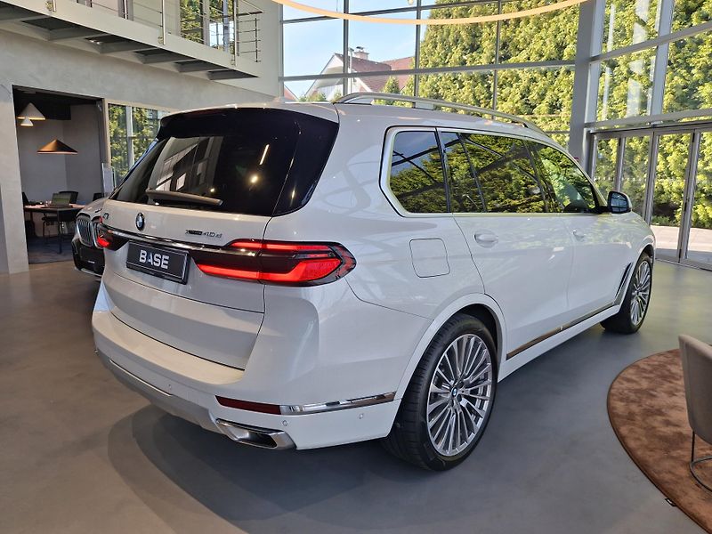 BMW X7 xDrive 40d Individuál - fotka 6 z 31