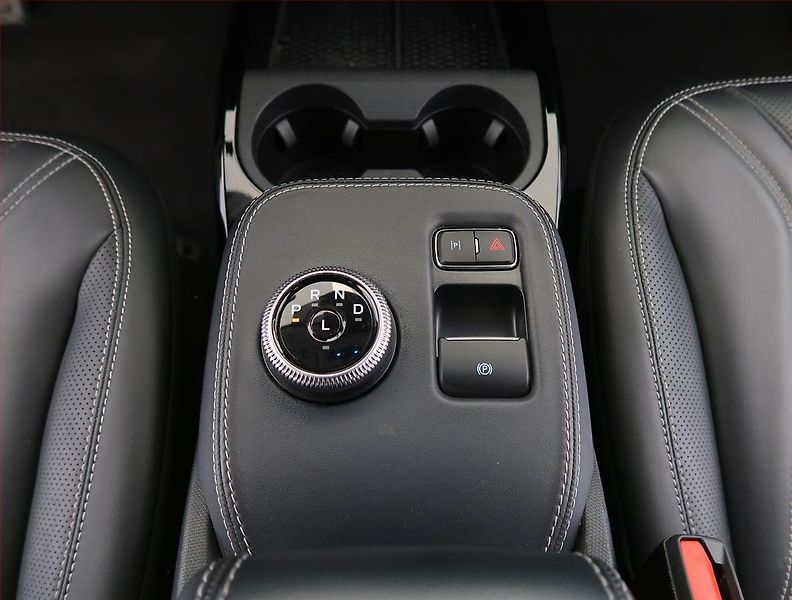 Ford Mustang Mach-E (2021) Standard Range RWD, SoH 95% - fotka 13 z 34