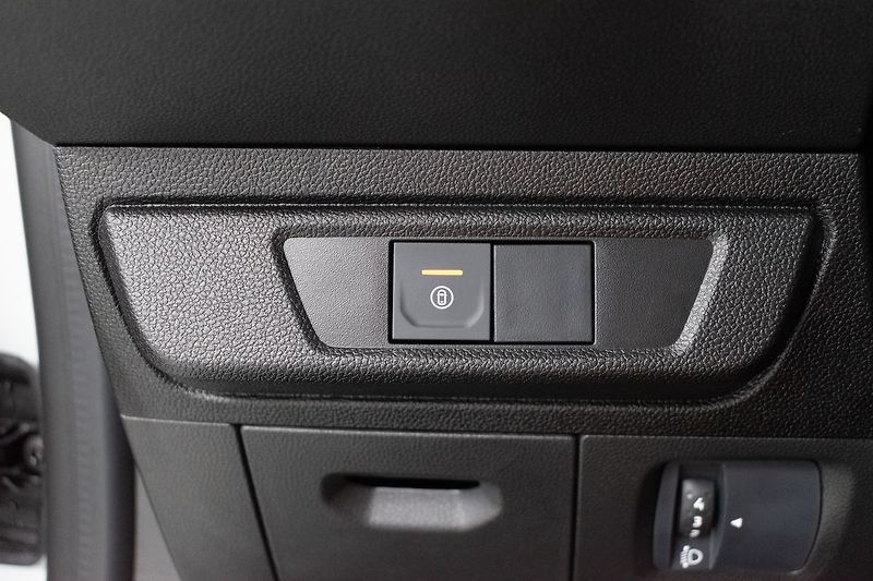 Dacia Sandero 1.0TCe ESSENTIAL*ZÁRUKA*DPH*ČR - fotka 16 z 42