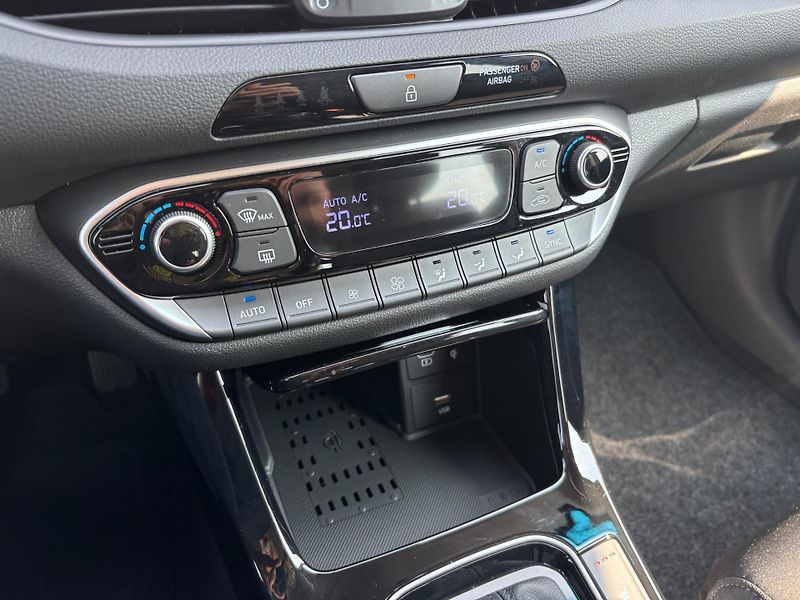 Hyundai i30 1.5 T-GDi 103kW DCT Style - fotka 21 z 28
