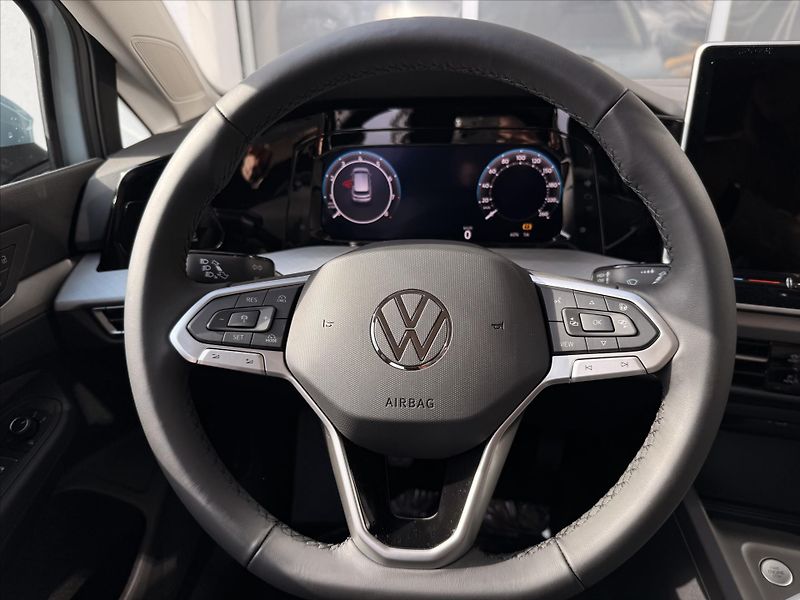 Volkswagen Golf (2025) 1,5 TSI 6G 85kW  People - fotka 16 z 18