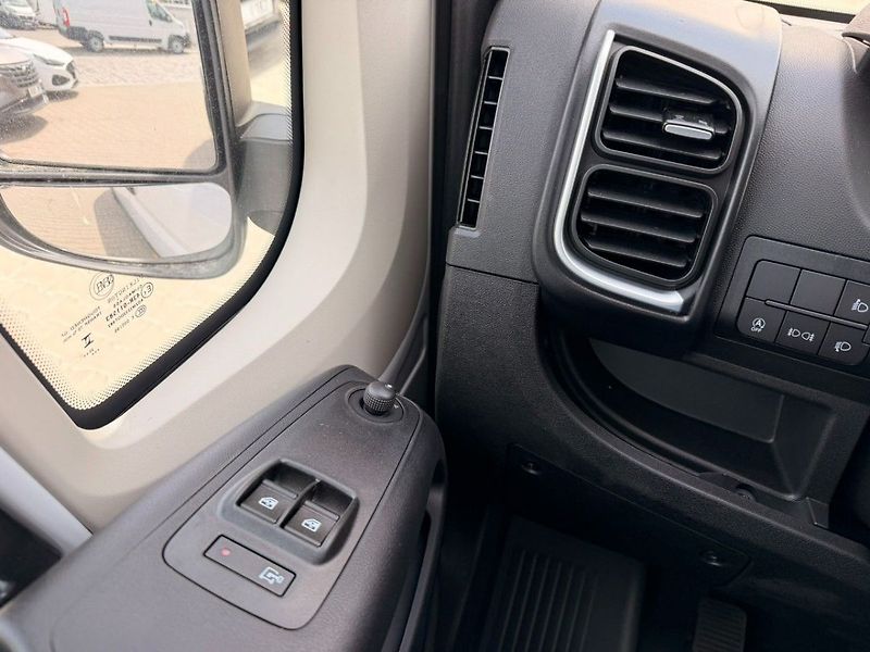 Fiat Ducato 2.2 180k L4H2 - 6 míst Snoeks - fotka 8 z 15