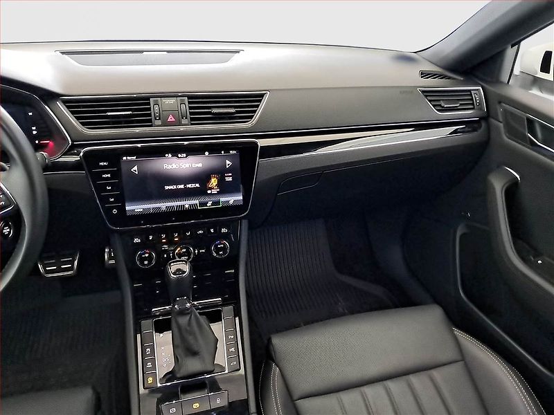 Škoda Superb (2023) Laurin&Klement 2.0 TDI - fotka 8 z 21