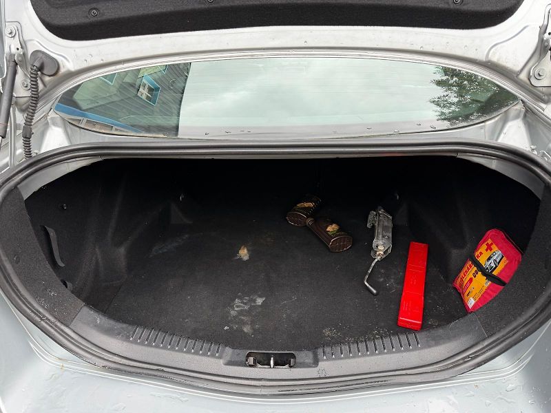 Ford Mondeo 2,0i 16V Ghia / servis.kn. /  - fotka 14 z 31