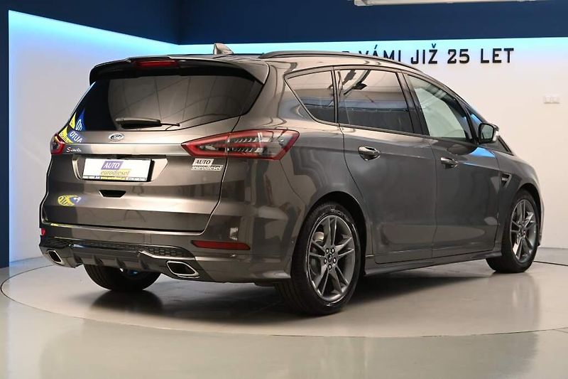Ford S-MAX (2022) 2.0 ST-LINE 140 KW LED SONY AC - fotka 5 z 39