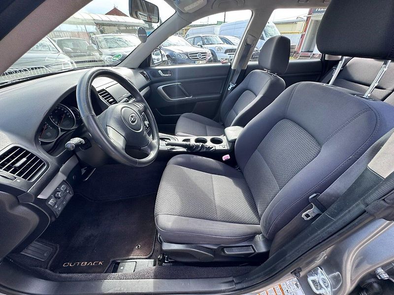 Subaru Outback (2007) AUTOMAT 4X4 2,5i 121 KW TAŽNÉ - fotka 19 z 50