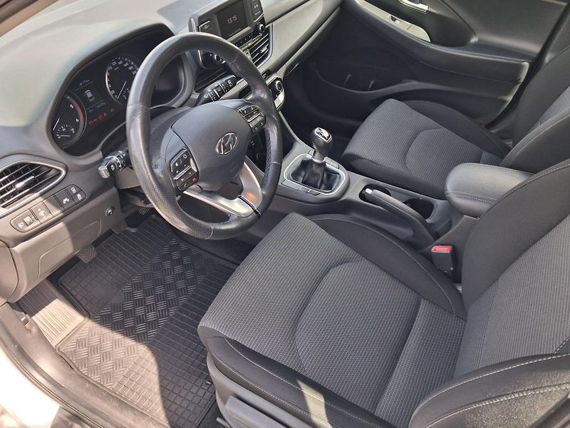 Hyundai i30 (2019) 1.6 CRDi, diesel, 85 KW, 2019 - fotka 7 z 11