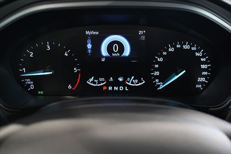 Ford Focus TDCi EcoBlue 88kW 8AT LED/DPH - fotka 15 z 27
