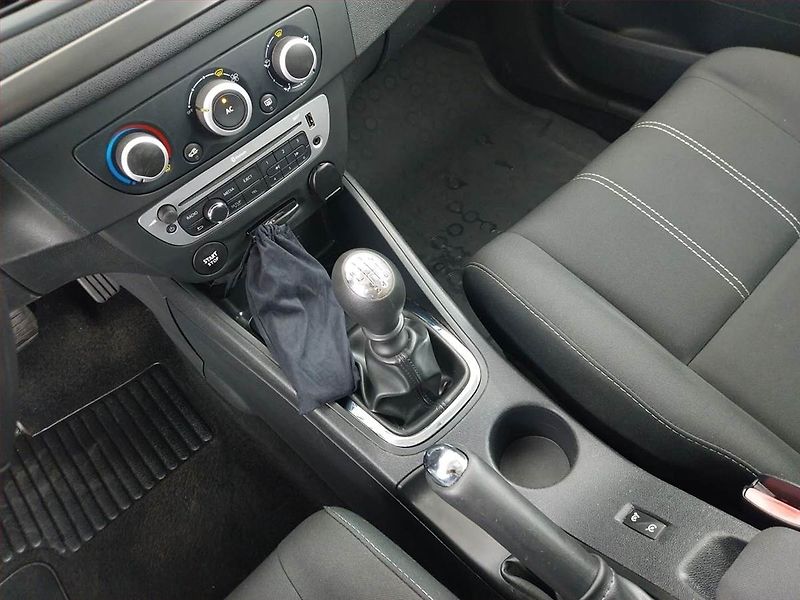 Renault Mégane (2014) 1.6 16V, LPG, Tempomat - fotka 13 z 16